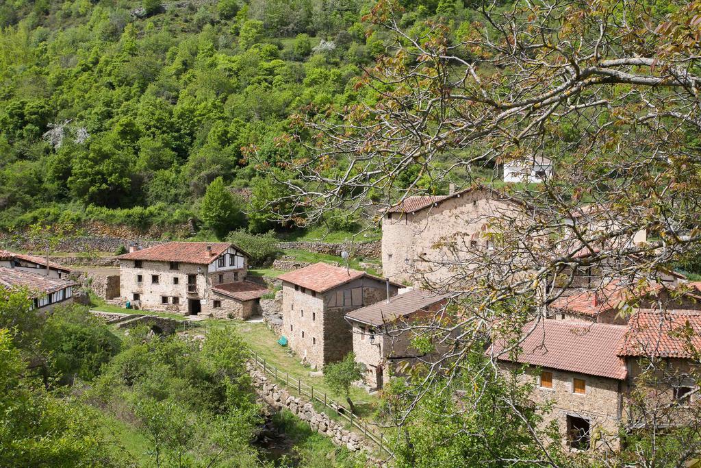 Aldeanueva de Cameros Posada De Urreci المظهر الخارجي الصورة